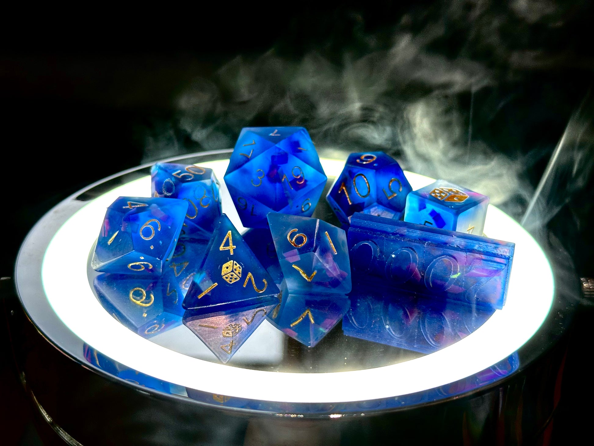 Niebieski zestaw kostek RPG z holograficznymi płatkami, ręcznie robione kostki do DnD